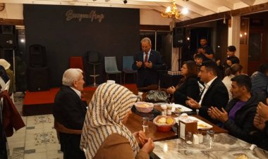 CHP SALİHLİ BELEDİYE BAŞKAN ADAYI MAZLUM NURLU İLK İFTARI ŞEHİT AİLELERİ VE GAZİLERLE YAPTI