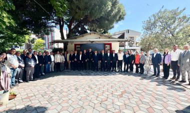 Gölmarmara’da Protokol ve Vatandaşlar Bayramlaşma Programında Buluştu